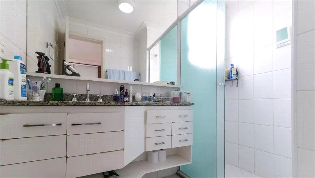 Apartamento à venda com 3 suítes em Vila Ipojuca, São Paulo, SP