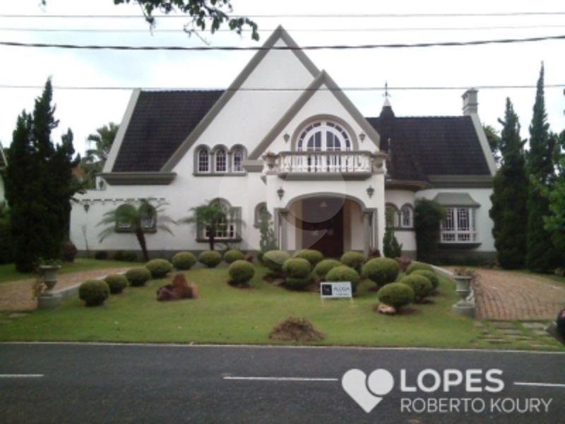 Casa à venda com 6 quartos, sendo 2 suítes, no condomínio Lago Azul Residencial e Golfe, Araçoiaba da Serra - SP