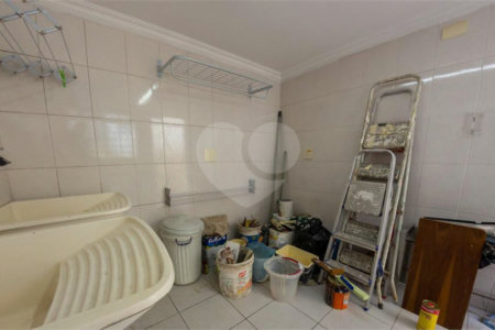 Casa à venda com 4 quartos em Santana, São Paulo, SP