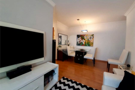 Apartamento para alugar com 3 quartos, sendo 1 suíte, em Vila Olímpia, São Paulo, SP