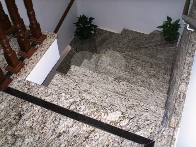 Sobrado à venda com 3 quartos, sendo 1 suíte, em Vila Medeiros, São Paulo, SP