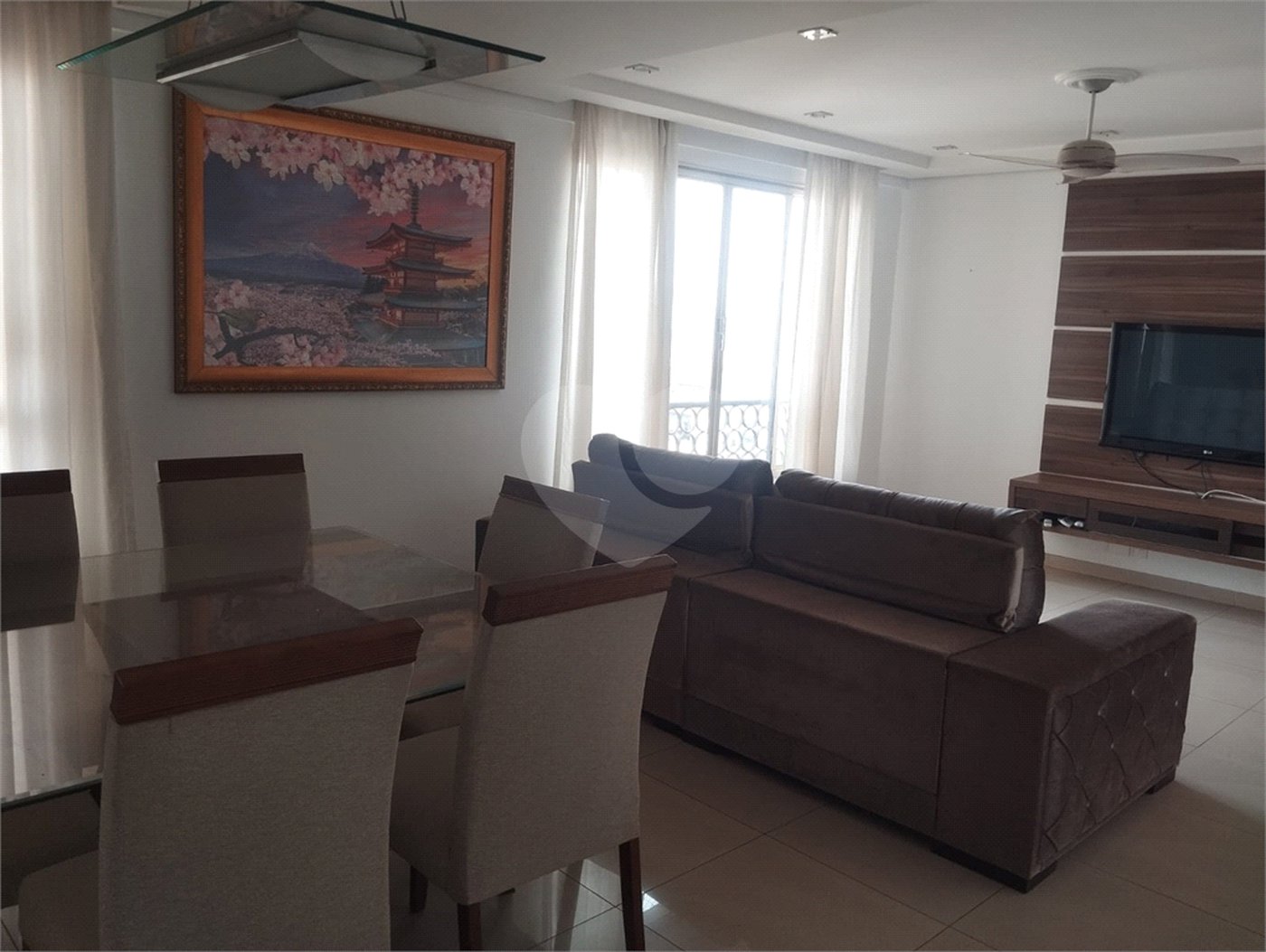Apartamento à venda com 3 quartos, sendo 1 suíte, no Centro, Araraquara, SP