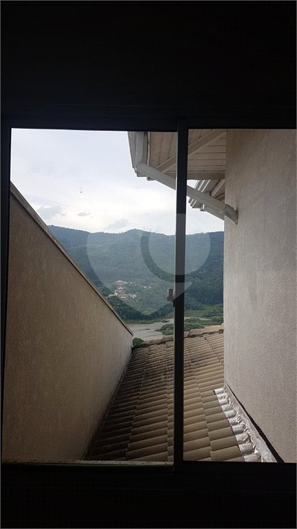 Casa à venda com 5 quartos, sendo 3 suítes,  em Serra da Cantareira, Mairiporã, SP