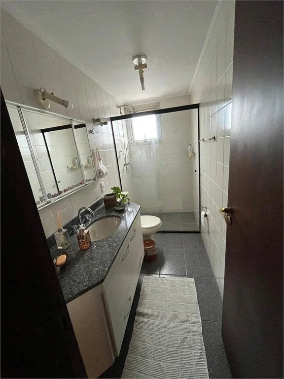 Apartamento à venda com 3 quartos, sendo 1 suíte,  em Jardim Londrina, São Paulo, SP