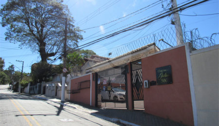 Casa à venda com 2 suítes no condomínio Real Residencial Julia, São Paulo - SP
