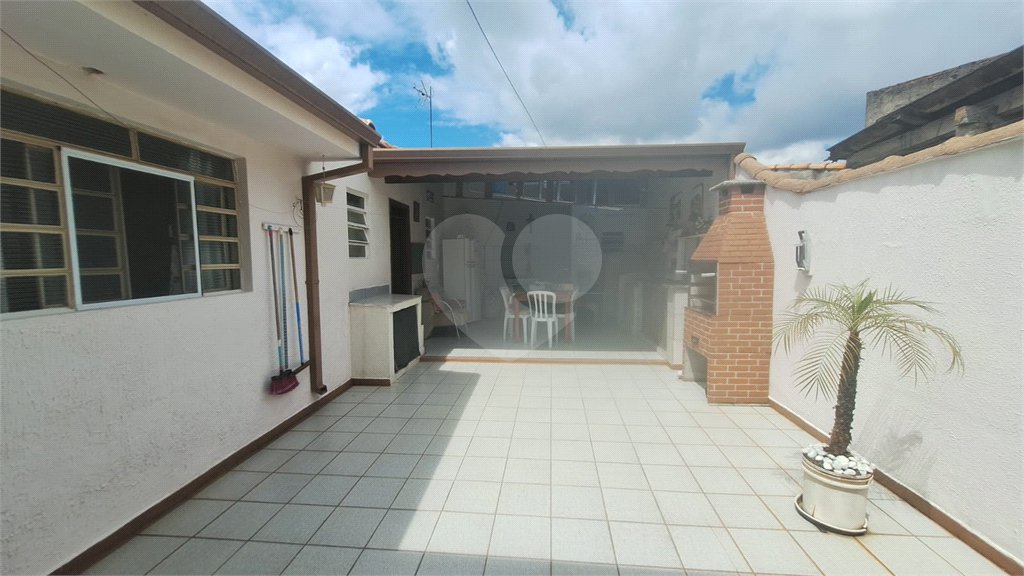 Casa à venda com 2 quartos em Vila Barcelona, Sorocaba, SP