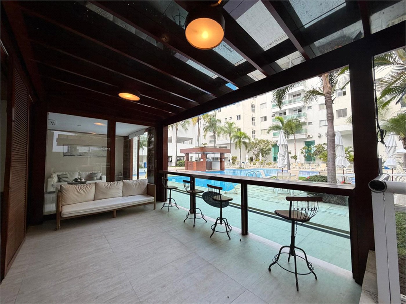 Apartamento à venda com 3 suítes em Braga, Cabo Frio, RJ