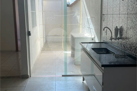 Casa à venda com 6 quartos, sendo 2 suítes, em Novo Eldorado, Contagem, MG