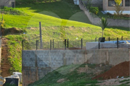 Terreno à venda com 1 suíte no condomínio Santa Teresa 1, Vinhedo - SP