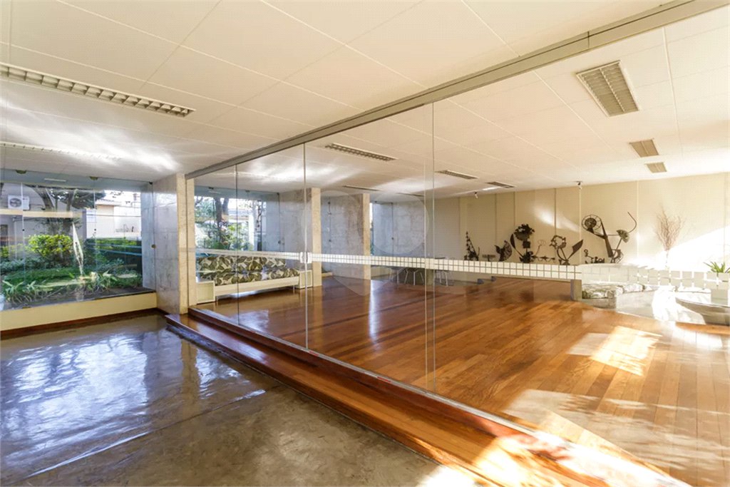Apartamento à venda com 2 quartos, sendo 1 suíte, em Vila Olímpia, São Paulo, SP