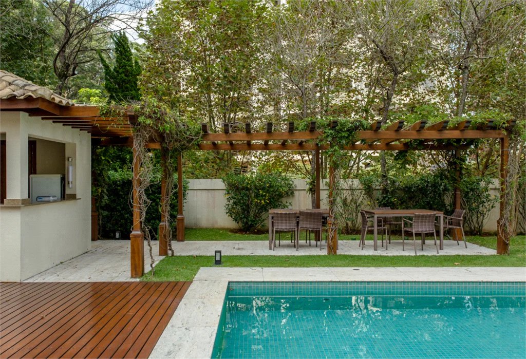 Apartamento à venda com 4 suítes em Vila Suzana, São Paulo, SP