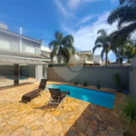 Linda Casa 3 dormitórios com piscina - R$ 950.000,00