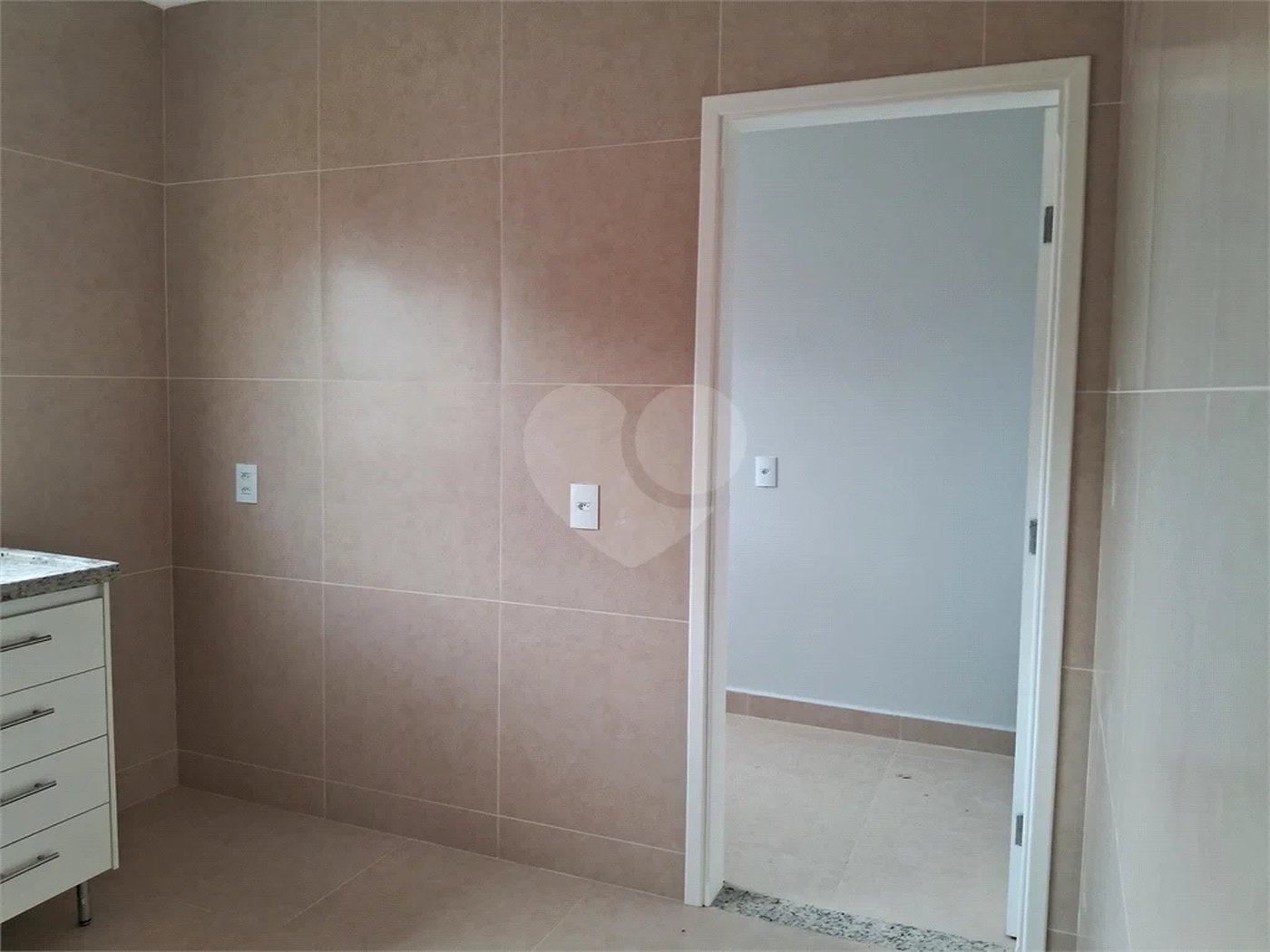 Apartamento novo à venda com excelente localização e vista - 3 quartos sendo 1 suíte - 1 vaga