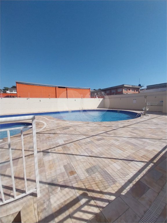 Apartamento à venda com 3 quartos, sendo 1 suíte, em Vila Rubens, Mogi das Cruzes, SP