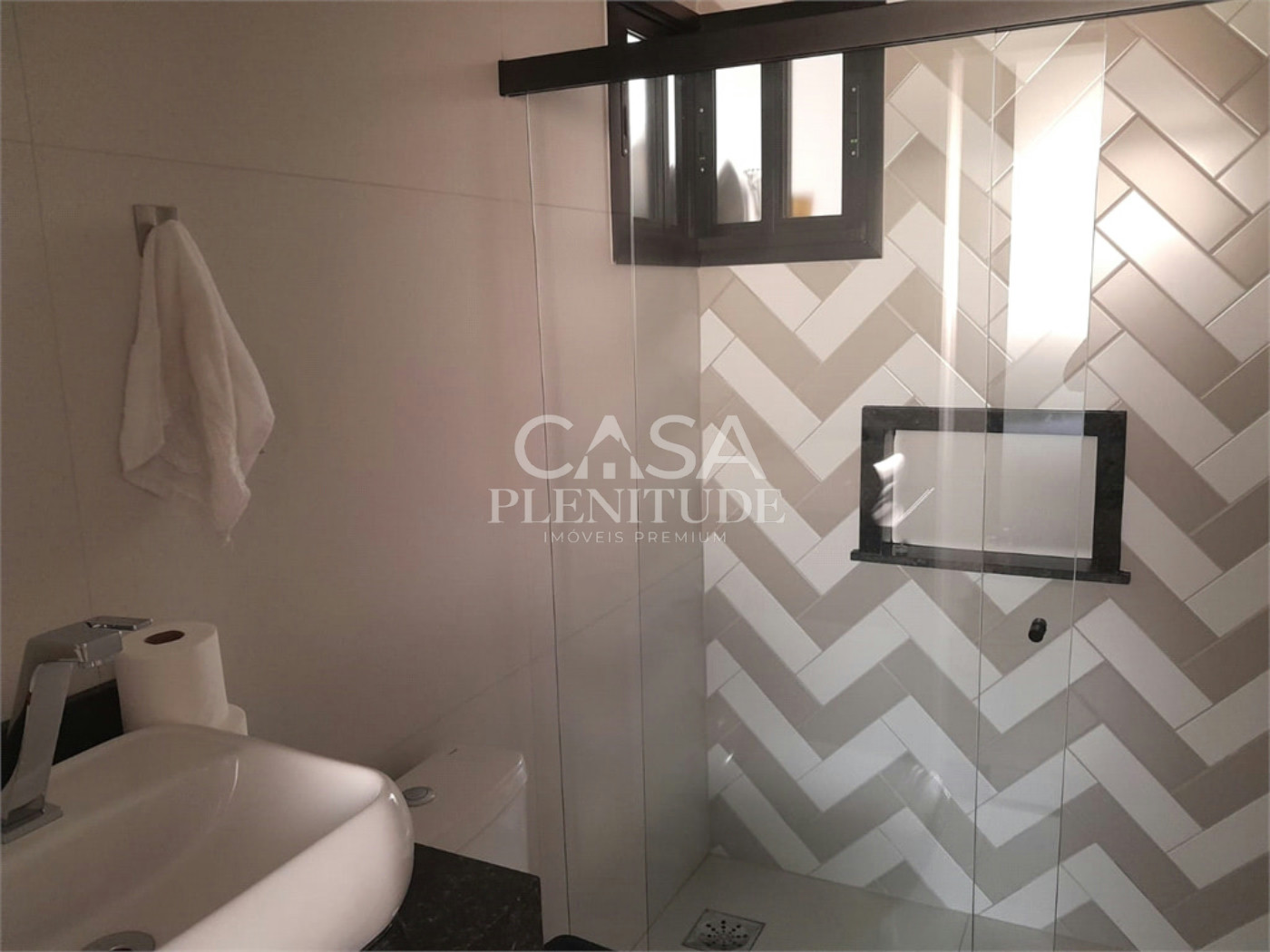 Casa em condomínio à venda com 3 quartos, sendo 2 suítes, em Cajuru do Sul, Sorocaba, SP
