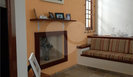 Casa Térrea à venda com 3 quartos, sendo 1 suíte, em Vila Lavínia, Mogi das Cruzes, SP