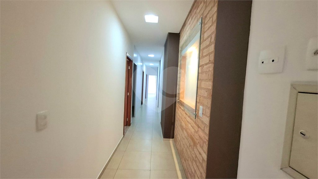 Sobrado à venda com 3 suítes em Vila Hortência, Sorocaba, SP