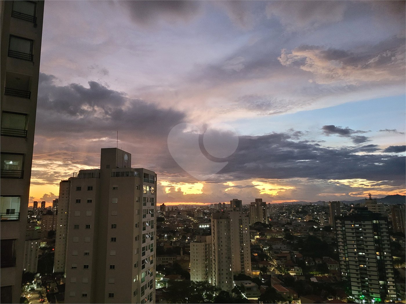 Apartamento para alugar com 3 quartos, sendo 1 suíte, em Lar São Paulo, São Paulo, SP