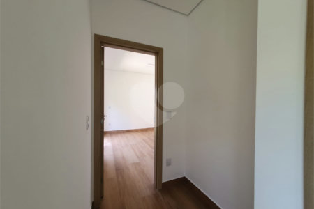 Casa à venda com 3 suítes no condomínio Via Castelli, Louveira - SP