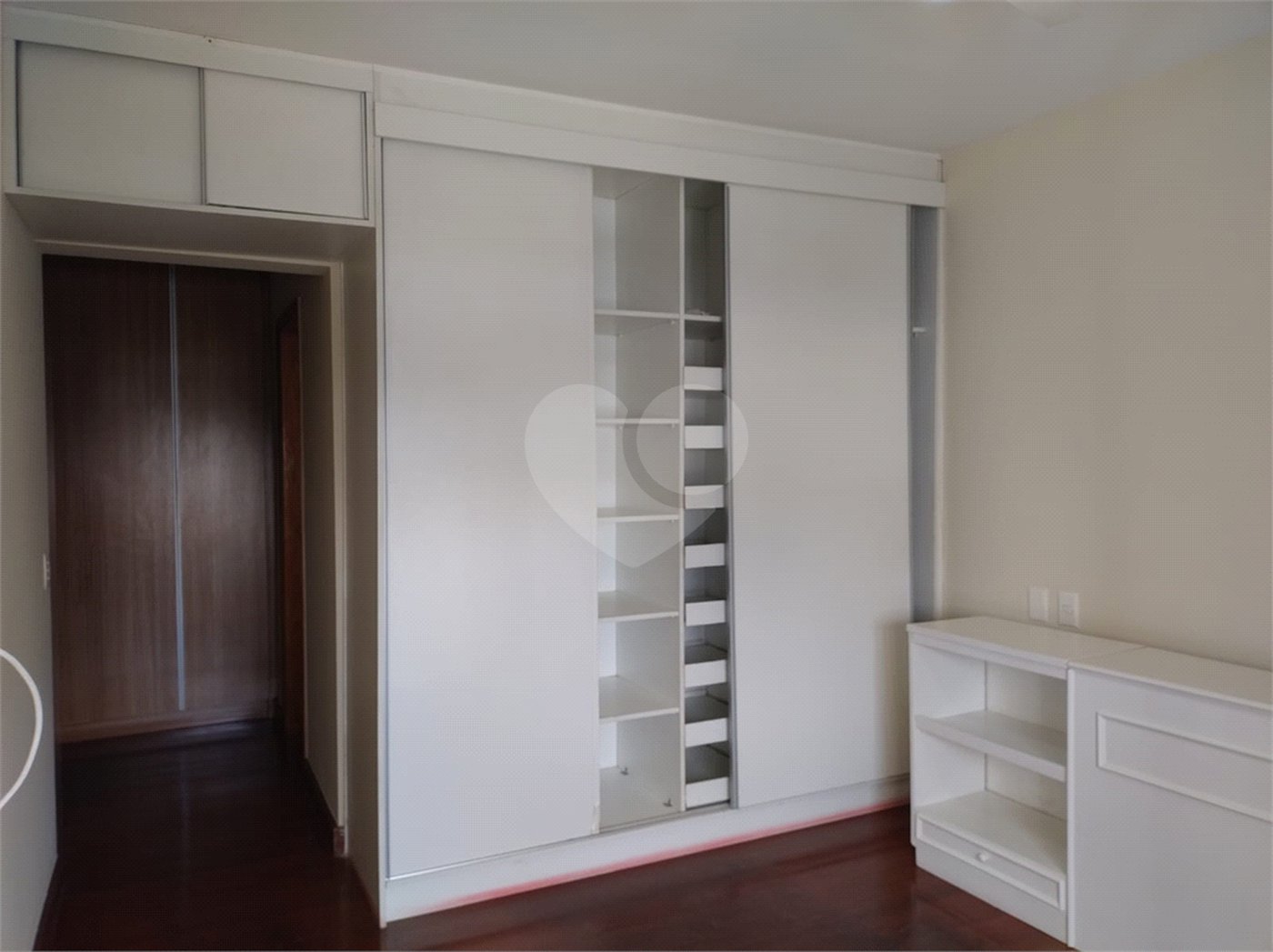 Apartamento para alugar com 3 suítes em Campo Belo, São Paulo, SP