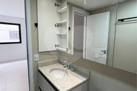 Apartamento à venda com 3 quartos, sendo 1 suíte, em Maracanã, Rio de Janeiro, RJ