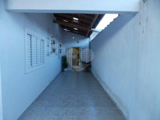 Casa Térrea à venda com 3 quartos, sendo 1 suíte,  em Loteamento Bosque dos Guanandis, Caraguatatuba, SP