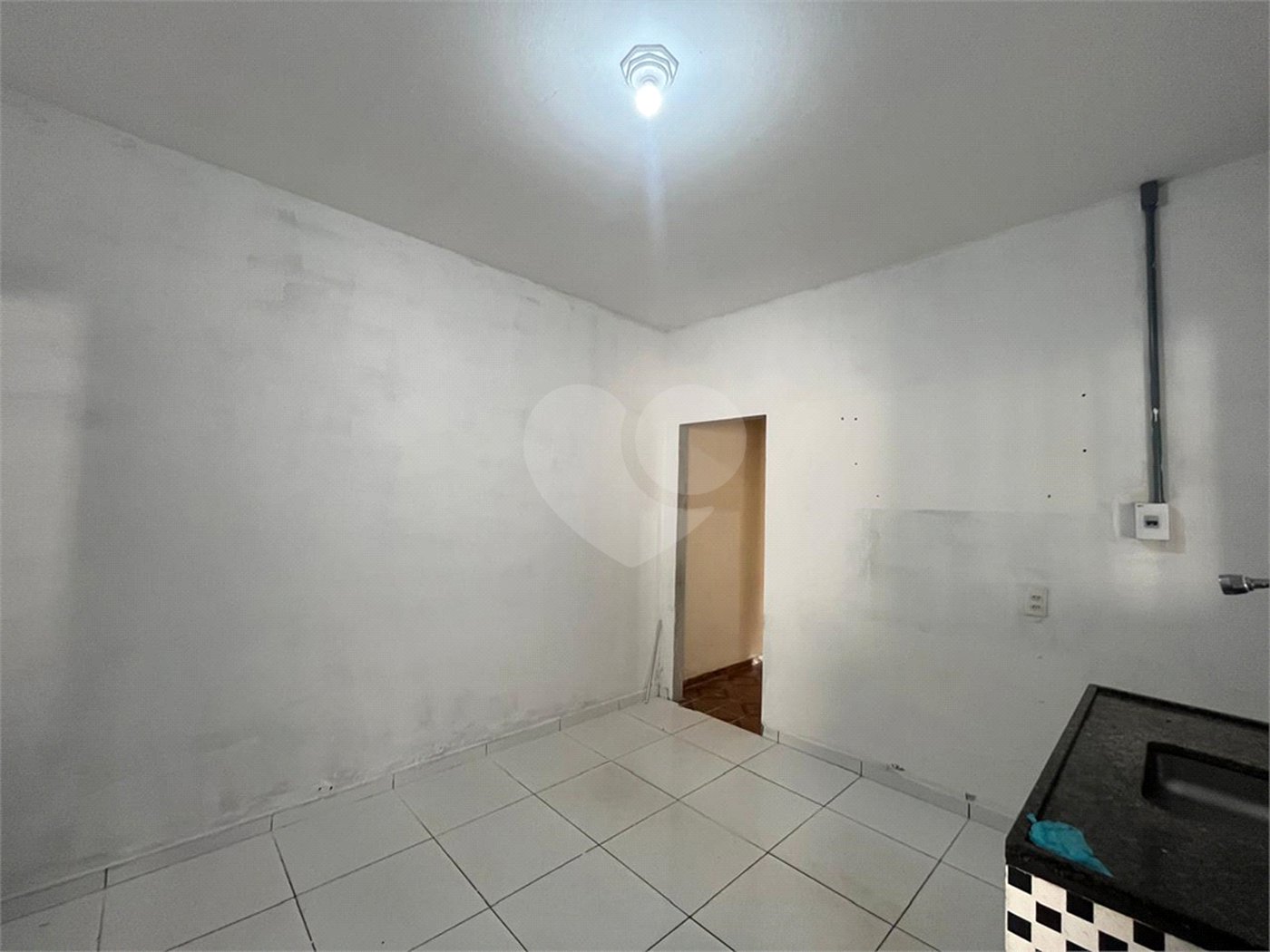 Casa à venda com 1 suíte em Vila Carolina, Itapetininga, SP