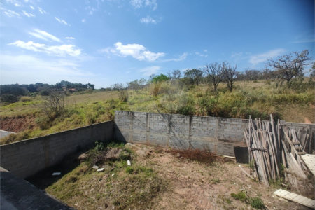 Terreno 810 metros à venda em Atibaia com projeto aprovado exclusivo de alto padrão com construção inacabada