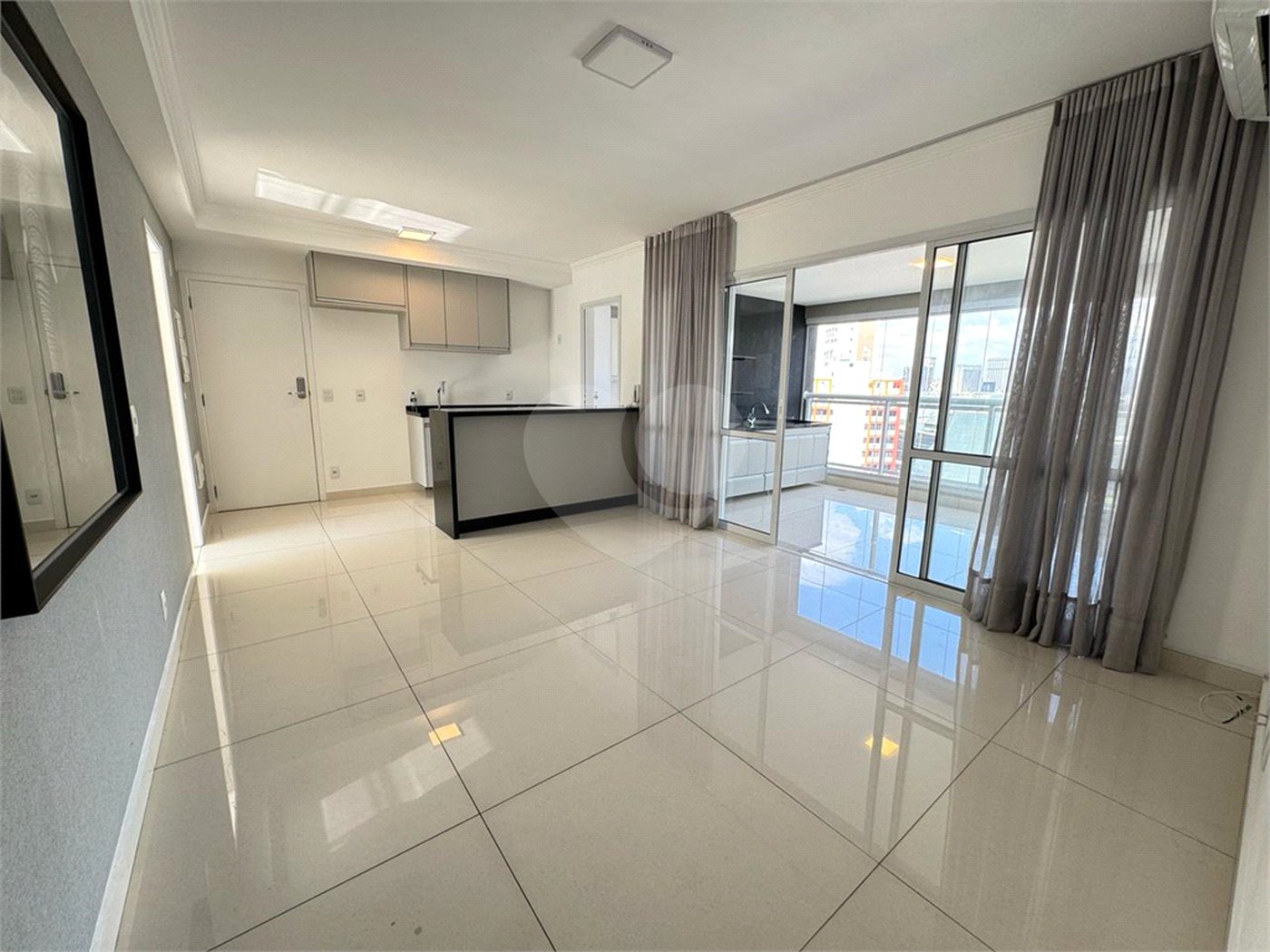 Apartamento à venda com 3 quartos, sendo 1 suíte, em Pinheiros, São Paulo, SP