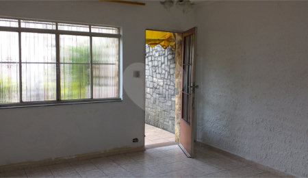 Sobrado à venda com 2 quartos em Santana, São Paulo, SP