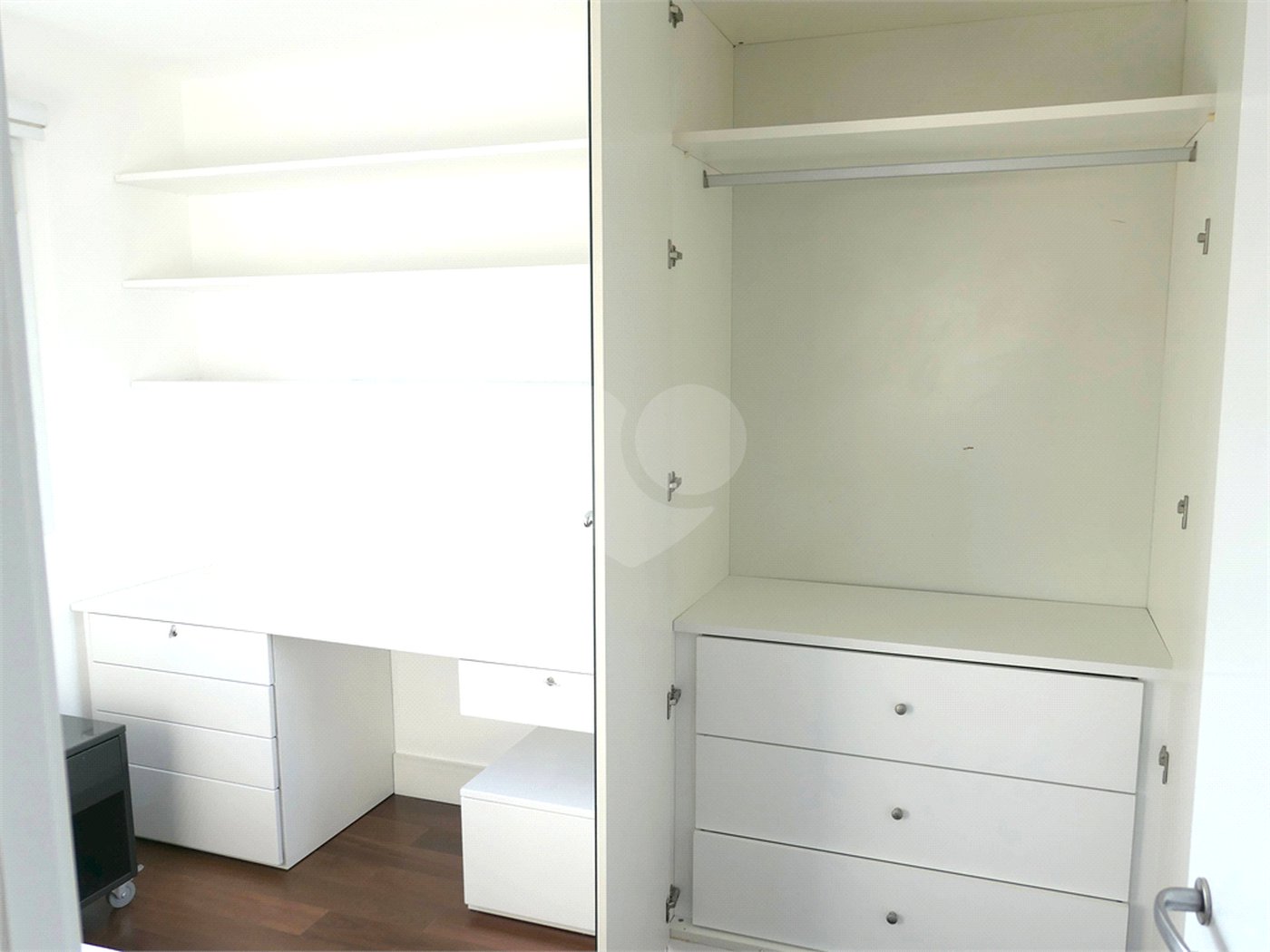Apartamento para alugar com 3 quartos, sendo 1 suíte, em Vila Olímpia, São Paulo, SP