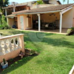 Chácara à venda com 4 quartos, sendo 1 suíte,  em Vila Dom Pedro, Atibaia, SP