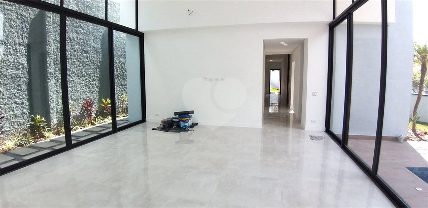 Casa à venda com 3 suítes em Jardim Paulista, Atibaia, SP