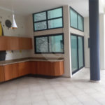 Sobrado à venda com 4 suítes em Horto, São Paulo, SP