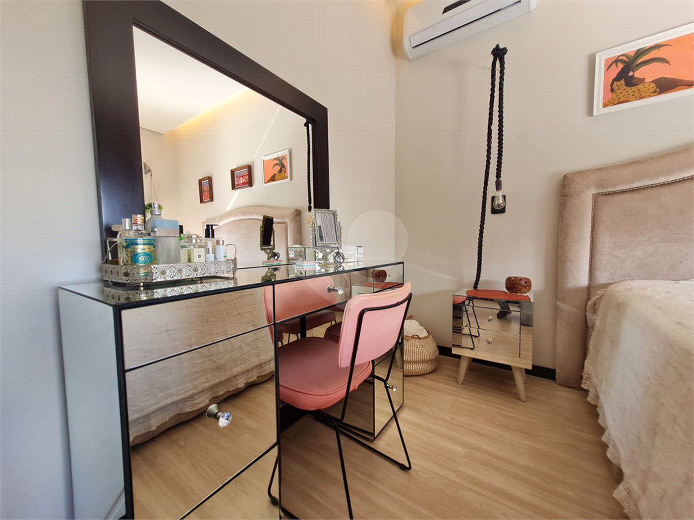 Casa à venda com 3 quartos, sendo 2 suítes, no condomínio Horizontes de Sorocaba, Sorocaba - SP