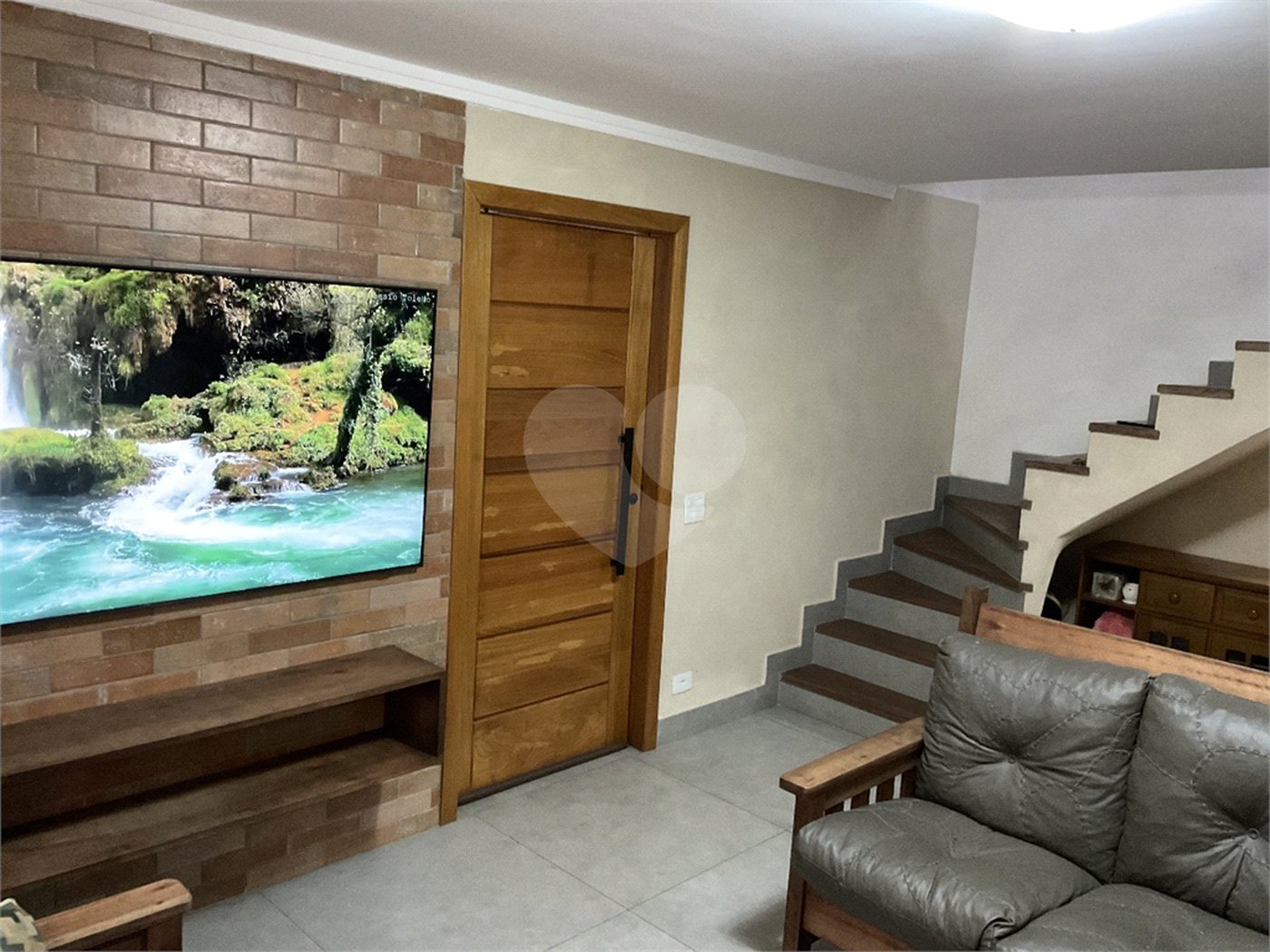 Sobrado à venda com 3 quartos, sendo 1 suíte,  em Horto Florestal, São Paulo, SP
