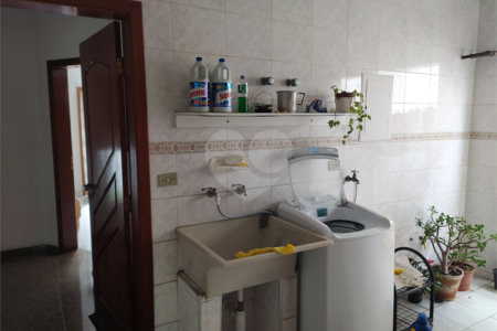 Sobrado à venda com 4 quartos, sendo 2 suítes, em Jardim Prudência, São Paulo, SP