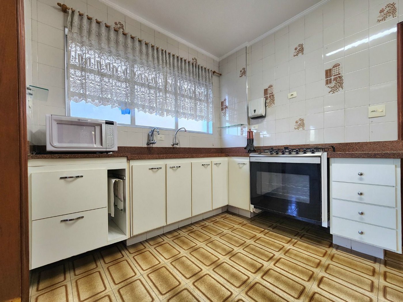 Apartamento com 4 dormitórios à venda, 184 m² por R$ 949.000,00 - Gonzaga - Santos/SP