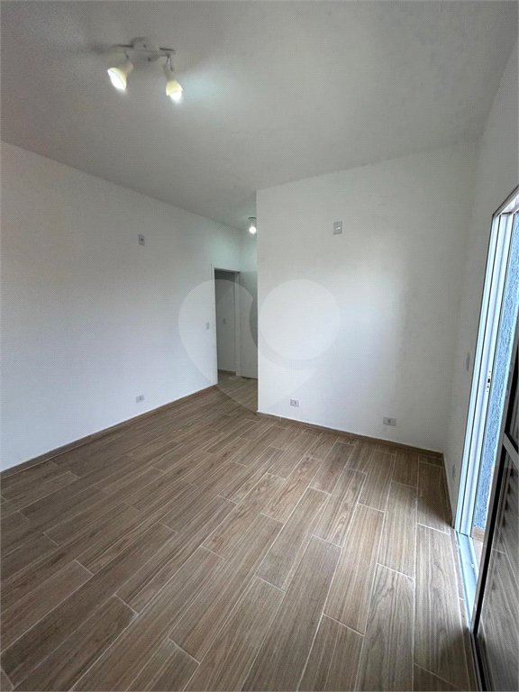 Casa para alugar com 2 quartos, sendo 1 suíte, em Cidade Nova Arujá, Arujá, SP
