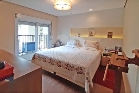 Apartamento à venda com 4 suítes em Campo Belo, São Paulo, SP