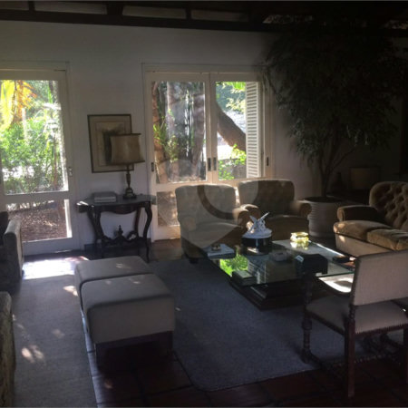 Casa à venda ou para alugar com 4 quartos, sendo 2 suítes, em Jardim Guedala, São Paulo, SP