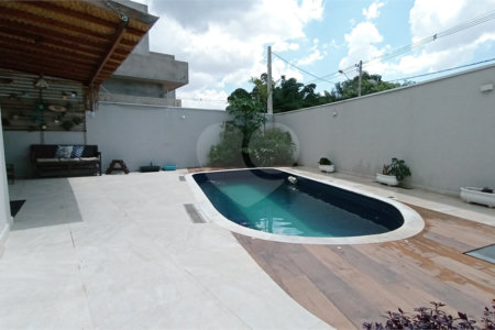 Casa à venda com 3 suítes no condomínio Vila do Sol, Valinhos - SP
