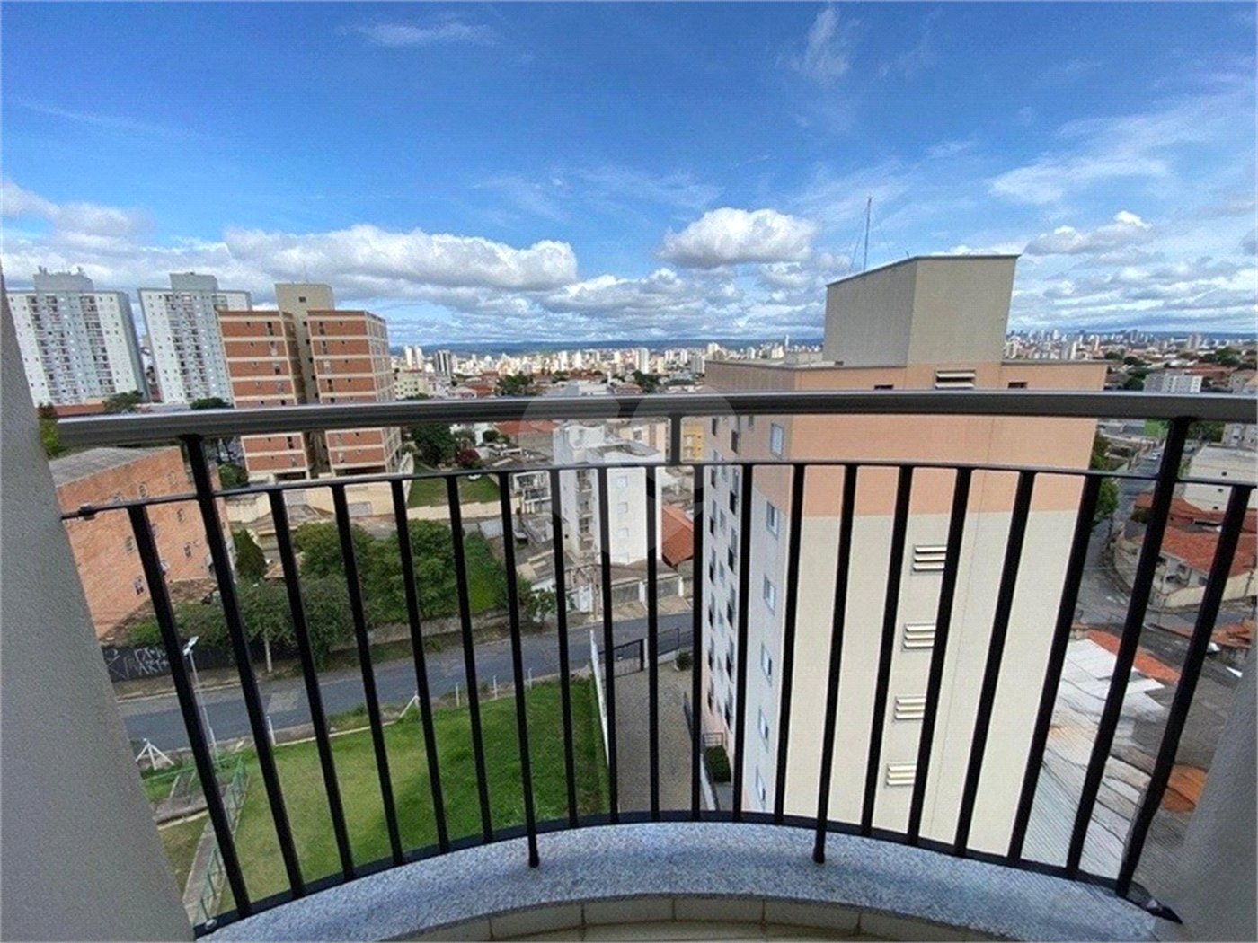 Apartamento à venda com 2 quartos em Vila Barão, Sorocaba, SP