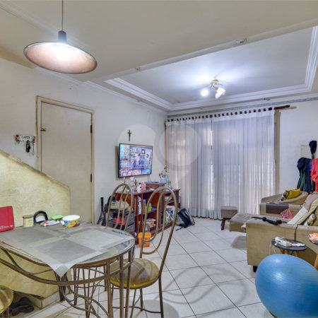 Casa à venda com 4 quartos, sendo 2 suítes, em Santo Amaro, São Paulo, SP