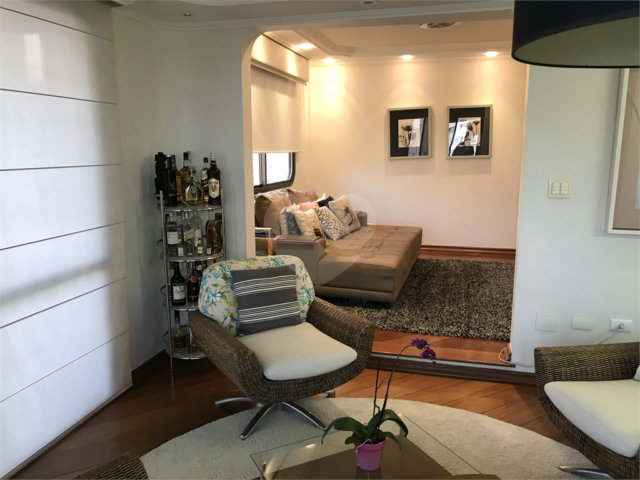Apartamento à venda com 4 quartos, sendo 3 suítes,  em Santana, São Paulo, SP