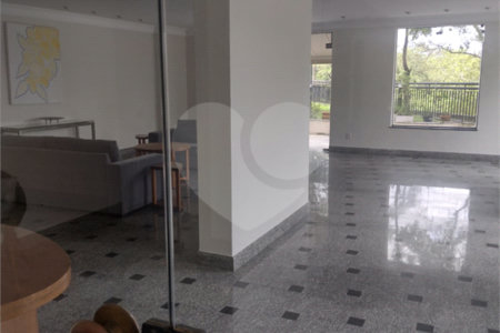 Apartamento à venda com 3 suítes em Vila Suzana, São Paulo, SP