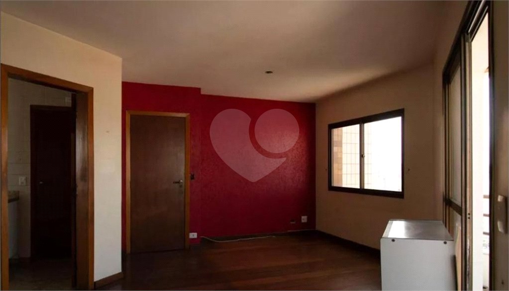 Apartamento à venda com 2 quartos, sendo 1 suíte,  em Jardim Teresa, São Paulo, SP