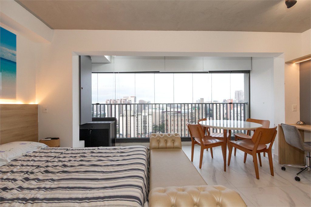 Apartamento à venda ou para alugar com 1 quarto em Vila Pompéia, São Paulo, SP