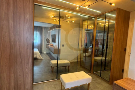 Apartamento à venda com 3 quartos, sendo 1 suíte, em Vila Paulicéia, São Paulo, SP