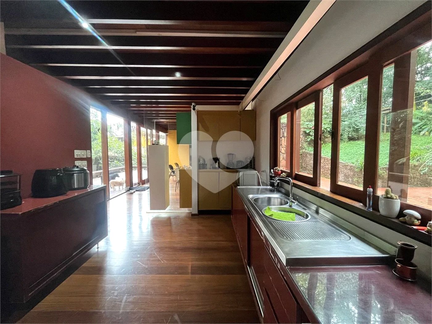 Casa à venda com 3 quartos, sendo 1 suíte, no condomínio Jardim da Montanha I, Mairiporã - SP